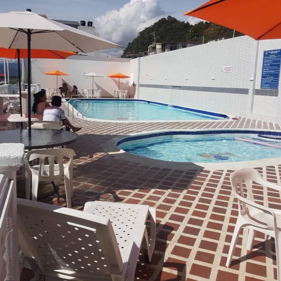 Hotel Emperador 바르보사 외부 사진